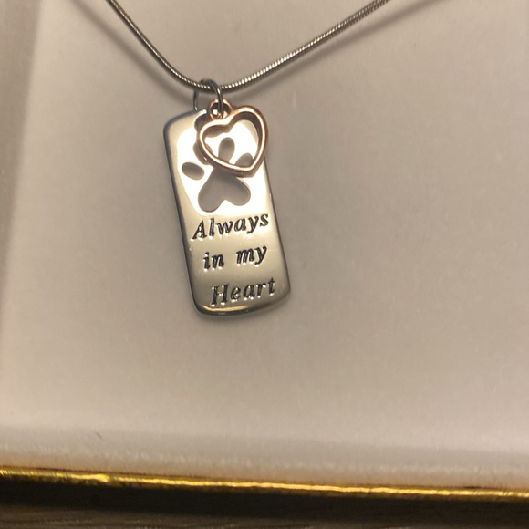 Sterling silver dog pendant- Brand New! - Picture 2 of 4